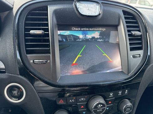 Used 2014 Chrysler 300 S image 18