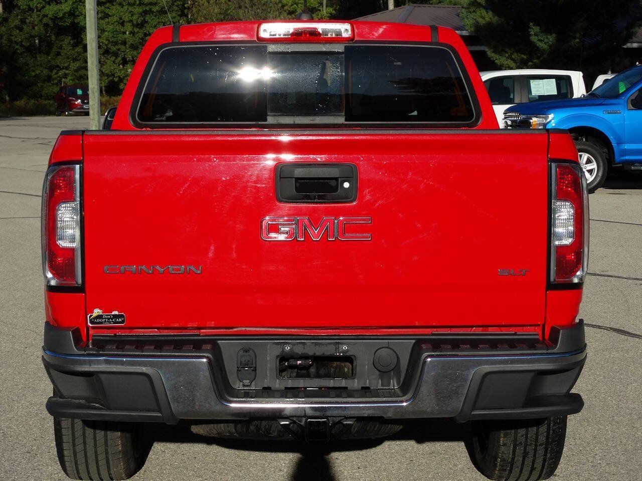 Used 2016 GMC Canyon 4x4 Crew Cab SLT w/ Driver Alert Package image 9