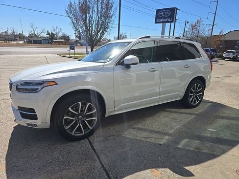 Used 2019 Volvo XC90 T6 Momentum w/ Protection Package Premier image 6