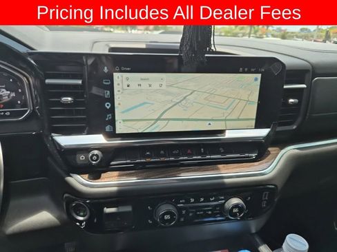 Used 2025 Chevrolet Silverado 1500 LT Trail Boss w/ Convenience Package II AWD/4WD image 8