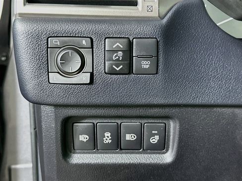 Used 2023 Lexus GX 460 Premium w/ Premium Plus Package AWD/4WD image 17
