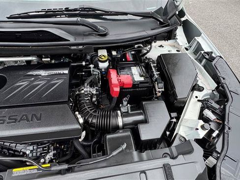 Used 2023 Nissan Rogue S AWD/4WD image 30