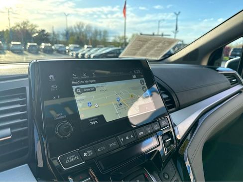 Used 2023 Honda Odyssey Touring image 21