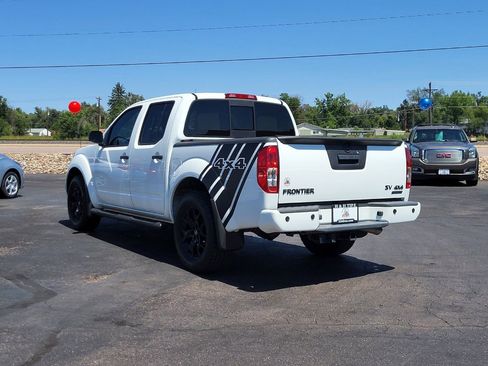 Used 2020 Nissan Frontier SV w/ Midnight Edition Floor Mats image 3