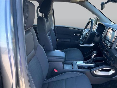 Used 2023 Nissan Frontier SV w/ SV Convenience Package AWD/4WD image 9