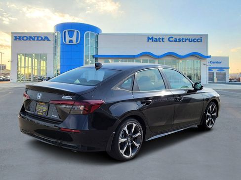 Used 2025 Honda Civic Sport Touring image 4