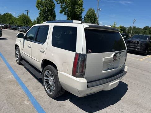Used 2013 Cadillac Escalade Premium AWD/4WD image 18