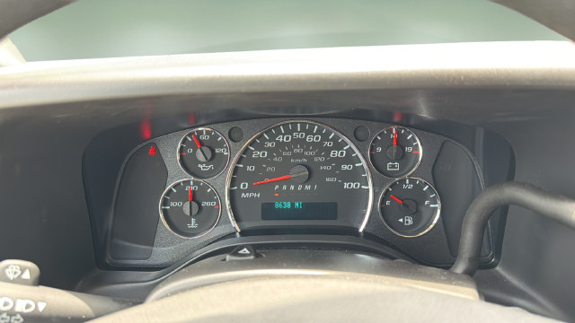 Used 2025 Chevrolet Express 2500 w/ Driver Convenience Package RWD image 17