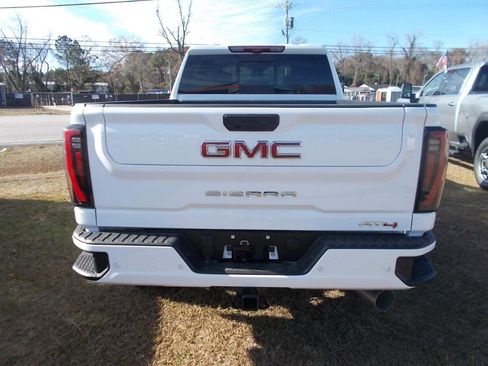 New 2026 GMC Sierra 2500 AT4 w/ AT4 Premium Plus Package image 5