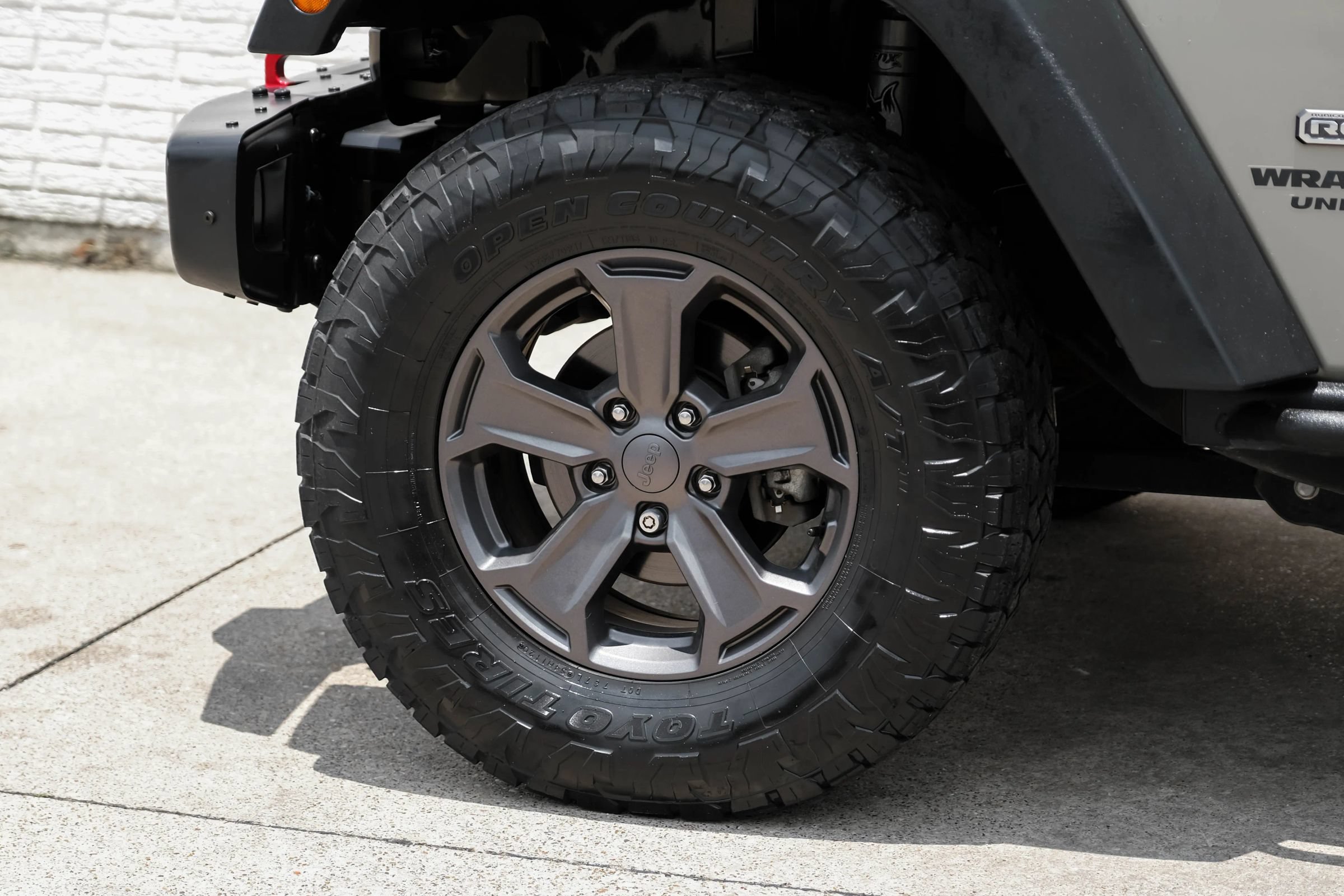 Used 2017 Jeep Wrangler Unlimited Rubicon AWD/4WD image 48