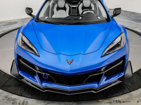 Used 2024 Chevrolet Corvette Z06 w/ Z07 Performance Package RWD image 43