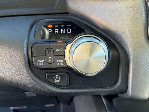 Used 2024 RAM 1500 Laramie image 14