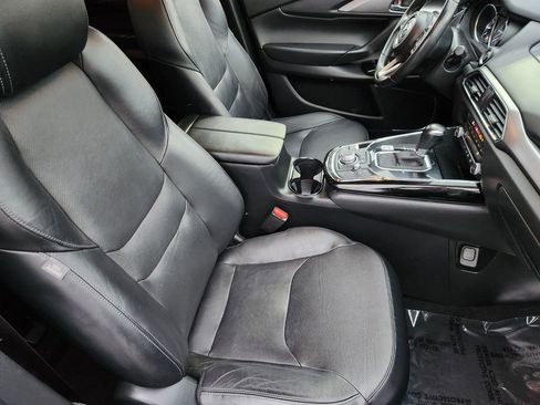 Used 2021 MAZDA CX-9 Touring w/ Touring Premium Package image 4