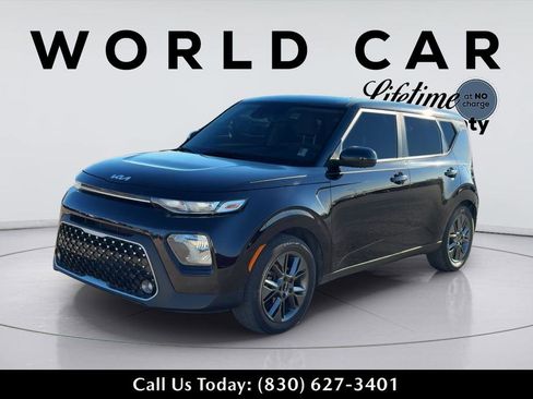 Used 2022 Kia Soul EX FWD image 3
