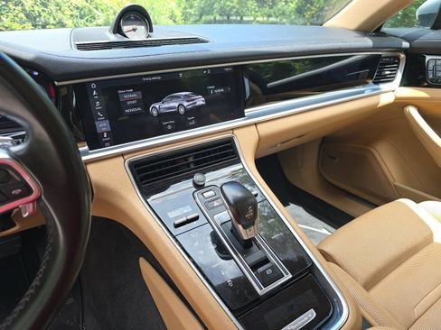 Used 2019 Porsche Panamera 4 AWD/4WD image 16