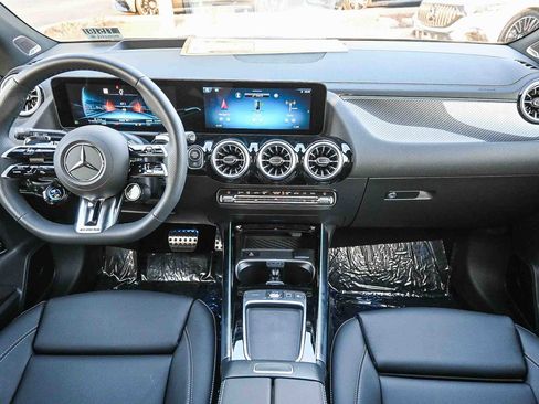 New 2025 Mercedes-Benz GLA 35 AMG 4MATIC image 17