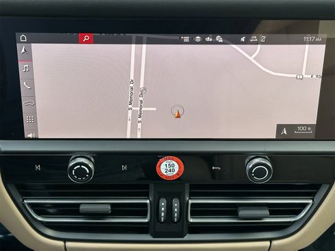 New 2026 Porsche Macan S image 22