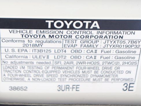 Used 2018 Toyota Land Cruiser AWD/4WD image 15