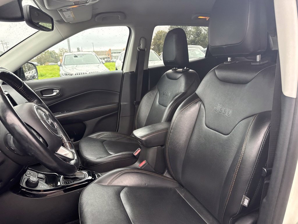 Used 2020 Jeep Compass Limited AWD/4WD image 9