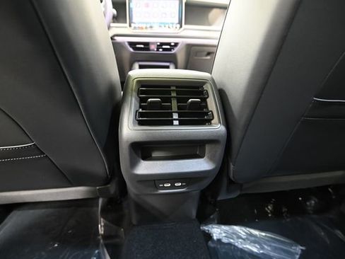 New 2026 Volkswagen Tiguan SE AWD/4WD image 31