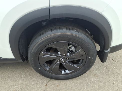 New 2026 Nissan Rogue SV FWD image 11