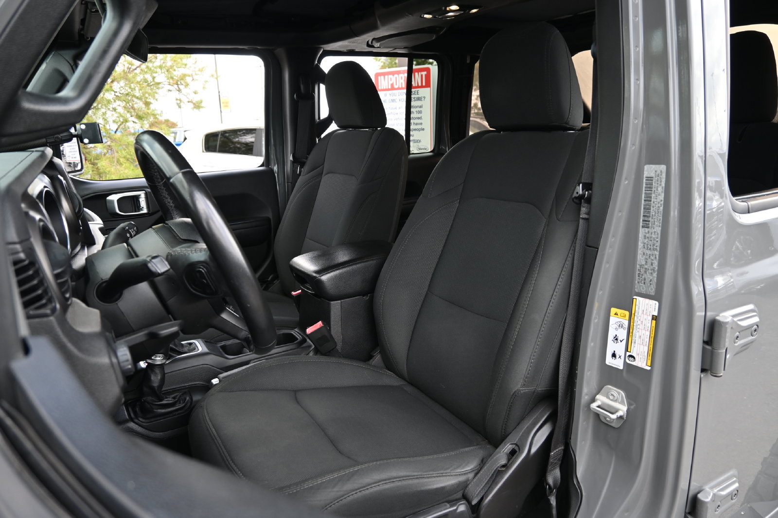 Used 2019 Jeep Wrangler Unlimited Sport S AWD/4WD image 18