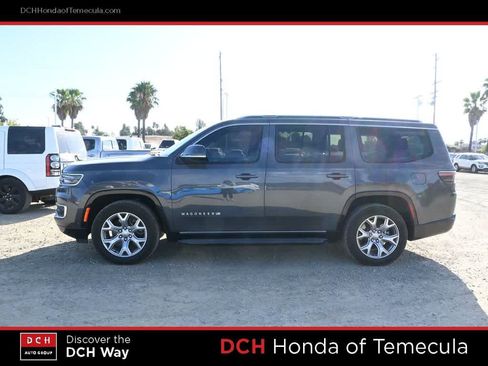 Used 2022 Jeep Wagoneer Series II RWD image 4