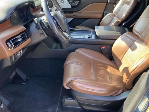 Used 2020 Lincoln Aviator Reserve w/ Equipment Group 202A image 22