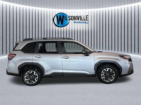 Used 2025 Subaru Forester Premium AWD/4WD image 14