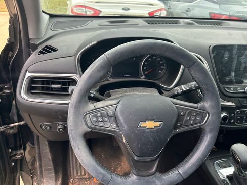 Used 2022 Chevrolet Equinox LT AWD/4WD image 13