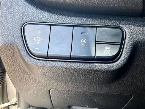 Used 2024 Kia Seltos S AWD/4WD image 15