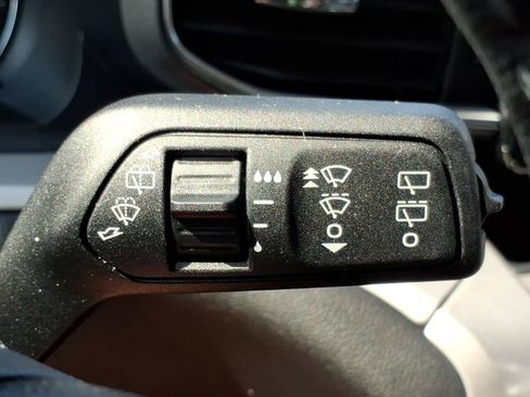 Used 2023 Ford Explorer XLT w/ Equipment Group 202A AWD/4WD image 27