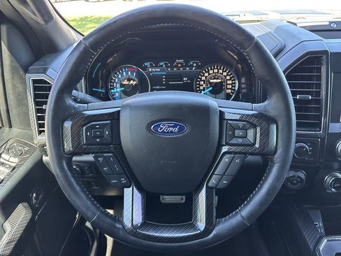 Used 2019 Ford F150 Lariat w/ Equipment Group 502A Luxury AWD/4WD image 30