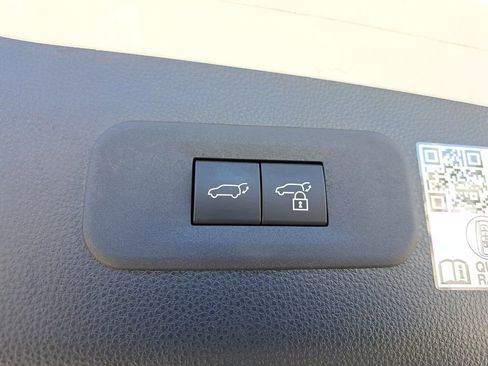 Certified 2025 Toyota Crown Signia Limited image 7