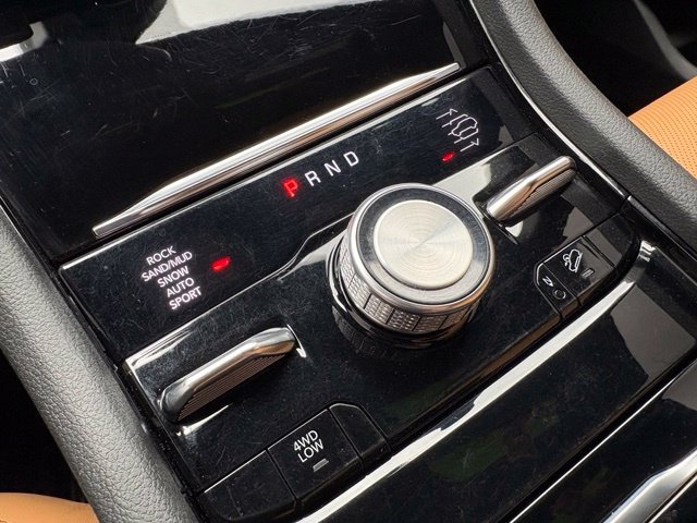 Used 2023 Jeep Grand Cherokee Summit AWD/4WD image 14
