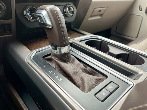 Used 2019 Ford F150 Limited image 17