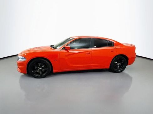 Used 2018 Dodge Charger R/T image 4