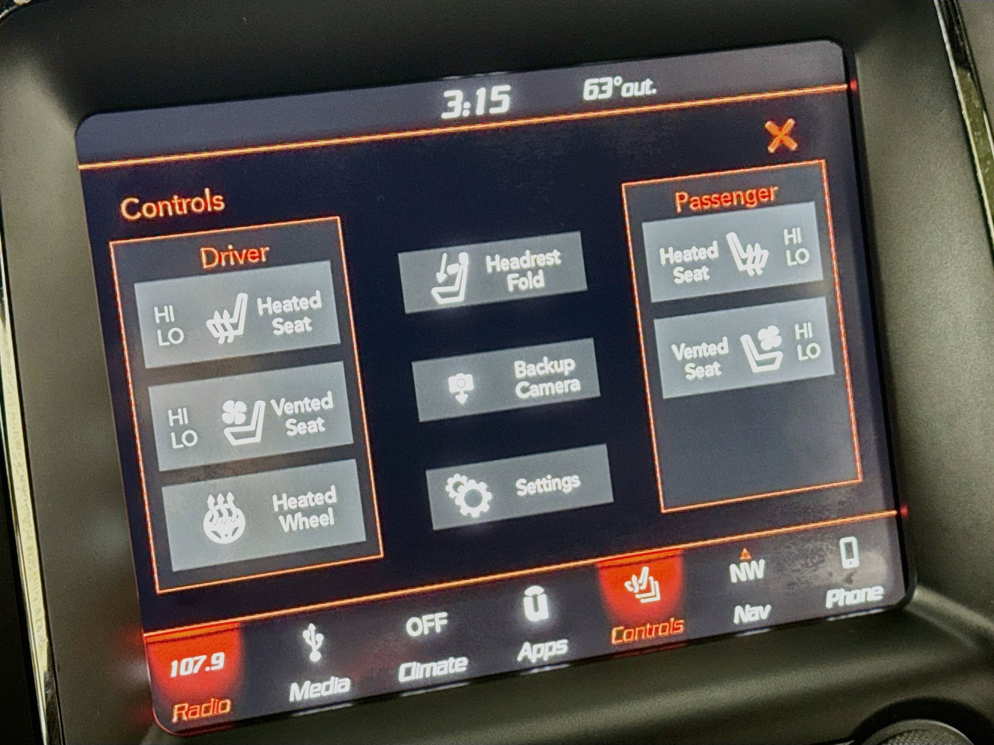 Used 2018 Dodge Durango R/T w/ Blacktop Package AWD/4WD image 5