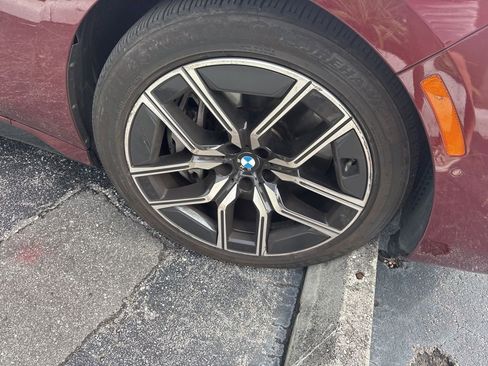 Used 2023 BMW 760i xDrive image 6