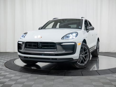 New 2026 Porsche Macan Turbo AWD/4WD image 33