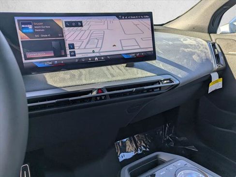 New 2026 BMW iX xDrive60 image 12