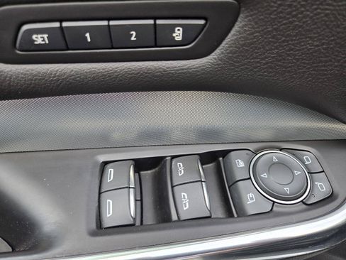 Used 2019 Cadillac XT4 Premium Luxury w/ Driver Awareness Package FWD image 9