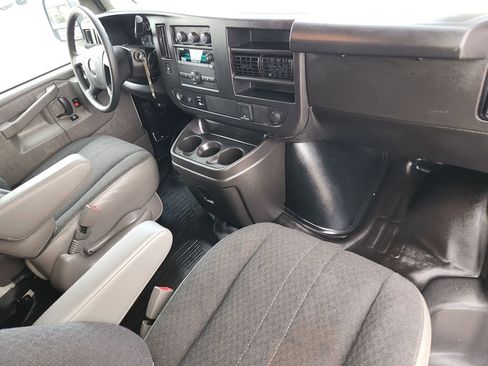 Used 2024 Chevrolet Express 2500 w/ Driver Convenience Package image 17