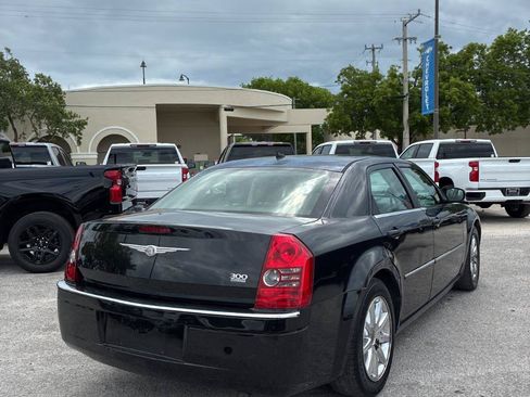 Used 2008 Chrysler 300 Limited RWD image 7