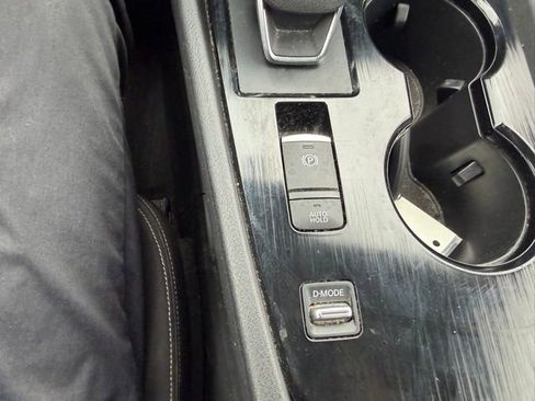 Used 2021 Nissan Rogue SV image 20