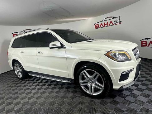 Used 2016 Mercedes-Benz GL 550 SUV image 11