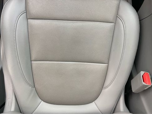 Used 2021 GMC Acadia SLT image 40