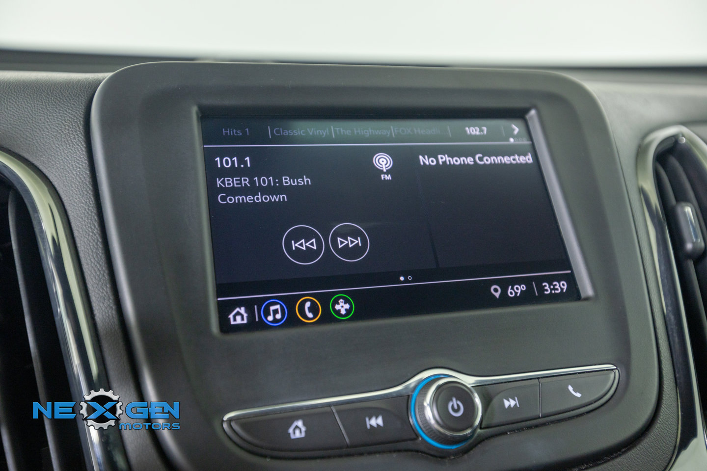 Used 2022 Chevrolet Equinox RS w/ LPO, Floor Liner Package FWD image 19