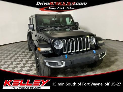 Used 2023 Jeep Wrangler Unlimited Sahara AWD/4WD image 1