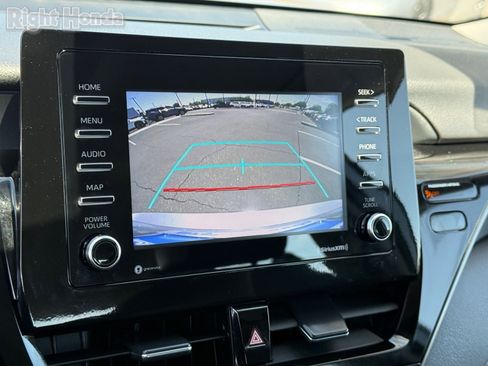 Used 2024 Toyota Camry SE FWD image 21